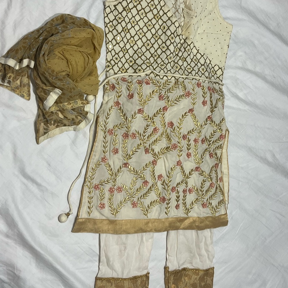 girls size selwar kamiz,Elegant Cream and Gold.